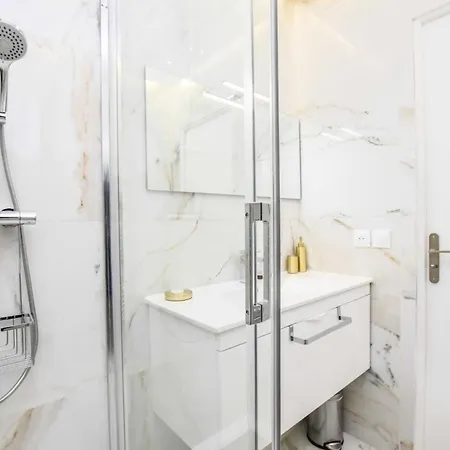Charming 3br 8p Pereire Champerret
